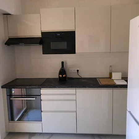 Juan Les Pins Centre T1 Bis 313 Apartment Antibes
